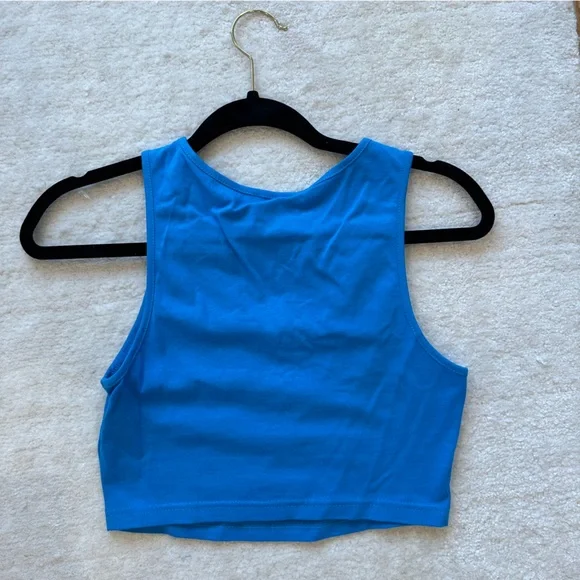 Madeleine Crop Top in Blue
superdown NEW - Picture 8 of 10